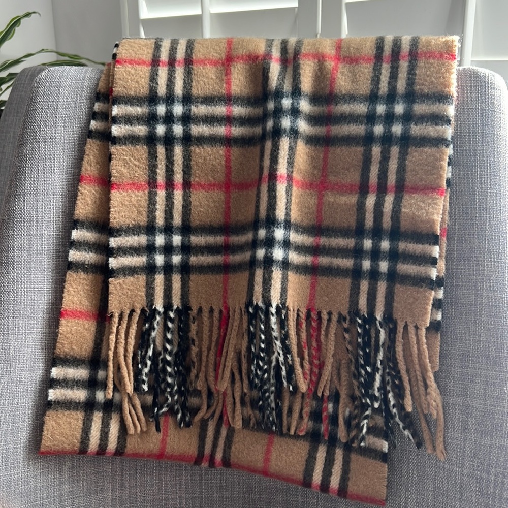 BURBERRY Women’s Scarf
